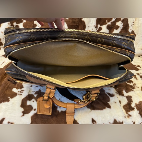 Authentic Louis Vuitton Alize 24 - Picture 7 of 11